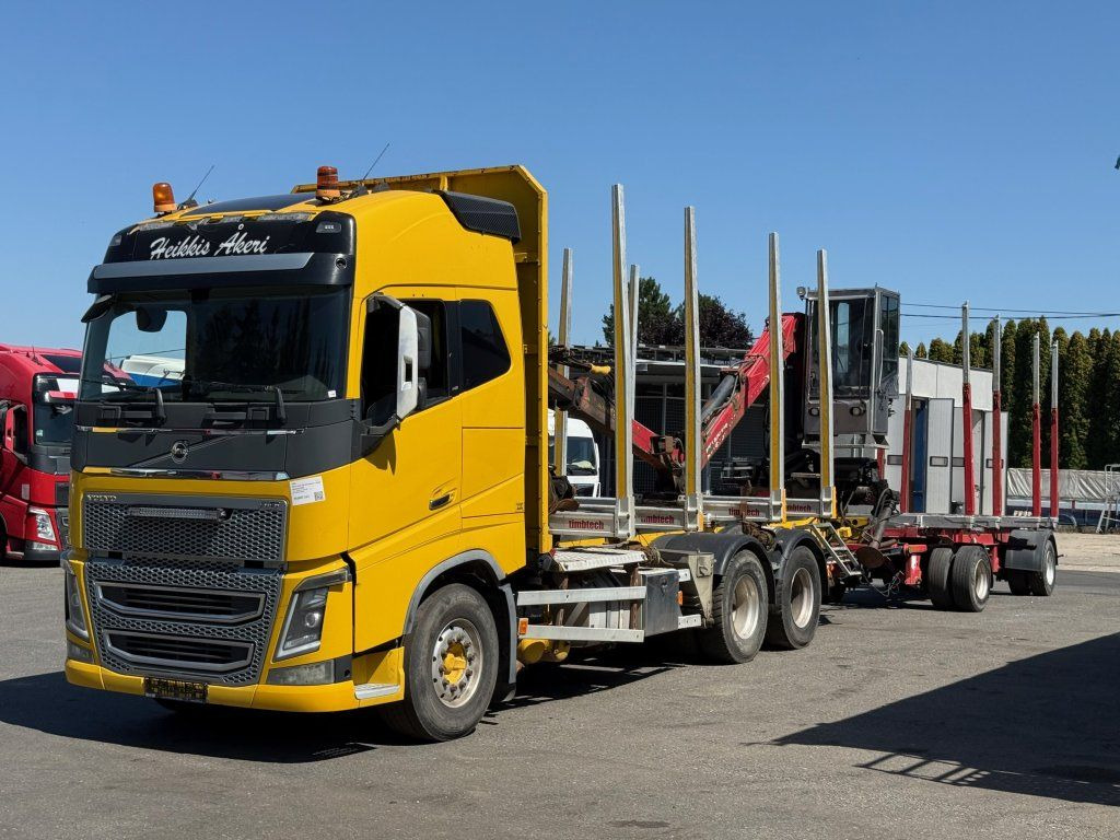 Volvo FH 16 750 6x4 + Fliegl - 木材运输车, 起重车:图1 Volvo FH 16 750 6x4 + Fliegl - 木材运输车, 起重车:图1