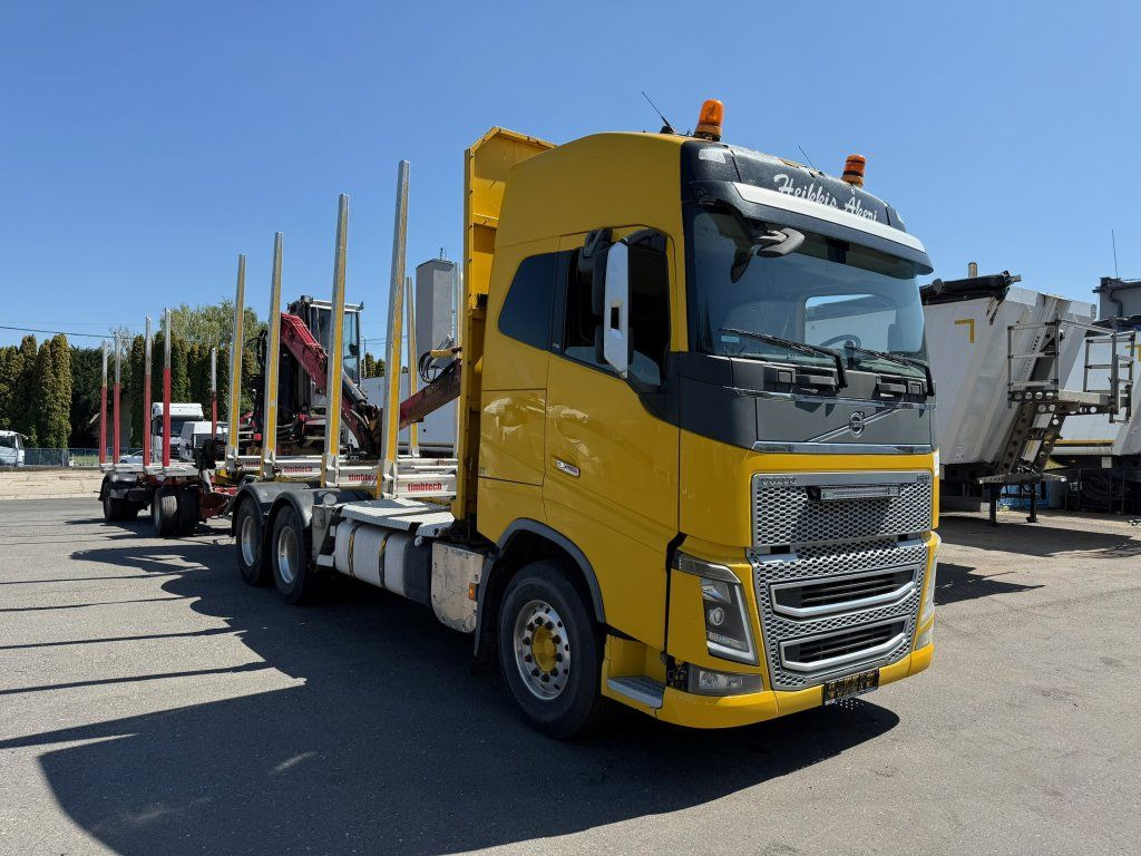 Volvo FH 16 750 6x4 + Fliegl - 木材运输车, 起重车:图2 Volvo FH 16 750 6x4 + Fliegl - 木材运输车, 起重车:图2