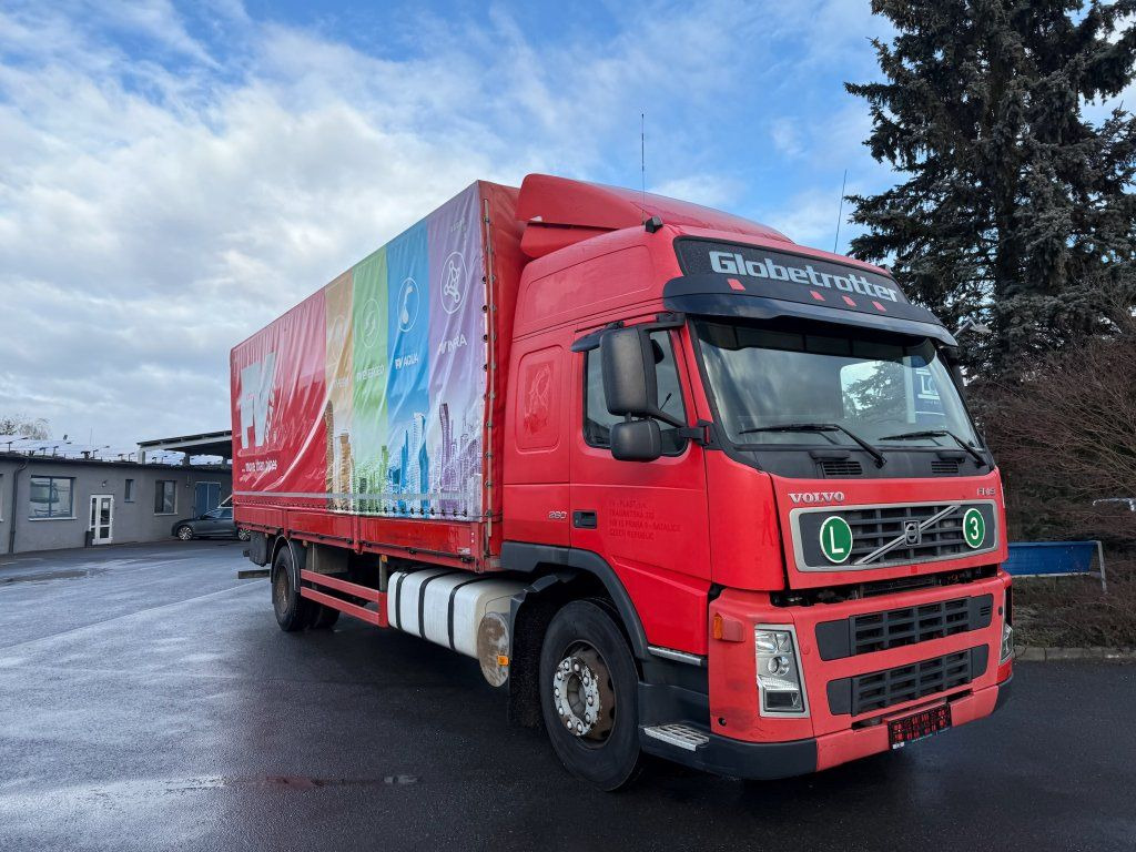 Volvo FM260 EURO 3 - 侧帘卡车:图2 Volvo FM260 EURO 3 - 侧帘卡车:图2