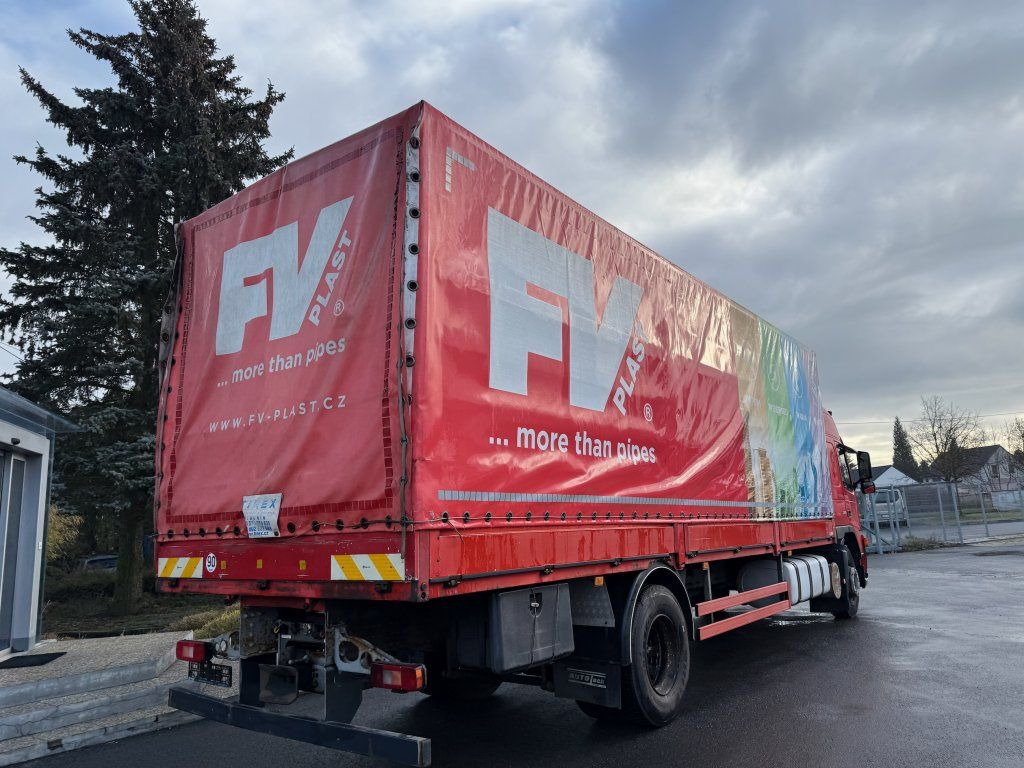 Volvo FM260 EURO 3 - 侧帘卡车:图4 Volvo FM260 EURO 3 - 侧帘卡车:图4