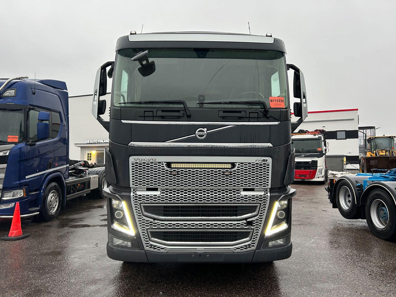 Volvo FH 750 | 10x4 | ALUSTANA | EURO 6 - 驾驶室底盘卡车:图2 Volvo FH 750 | 10x4 | ALUSTANA | EURO 6 - 驾驶室底盘卡车:图2