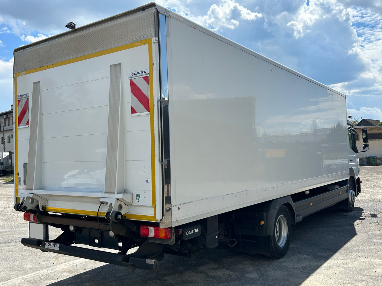 MERCEDES-BENZ ATEGO 1230 / BIGSPACE / 2020 / KOFFER 19 EPAL / LBW 2T - 厢式卡车:图3 MERCEDES-BENZ ATEGO 1230 / BIGSPACE / 2020 / KOFFER 19 EPAL / LBW 2T - 厢式卡车:图3