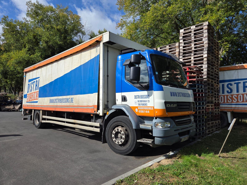 DAF LF55 250 - 19 tons - 侧帘卡车:图2 DAF LF55 250 - 19 tons - 侧帘卡车:图2
