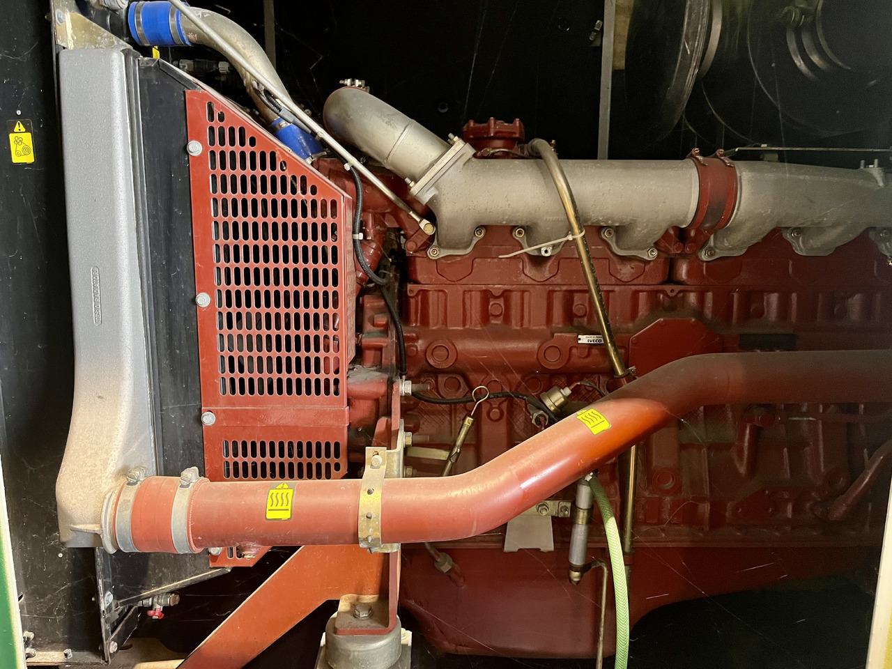IVECO 250 kVa 8210 diesel - 发电机组:图5 IVECO 250 kVa 8210 diesel - 发电机组:图5