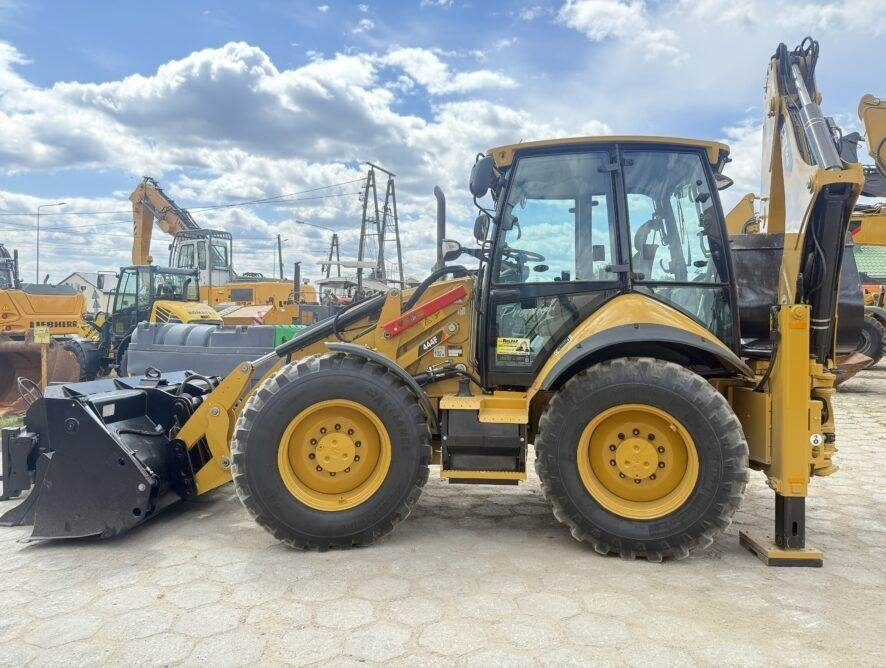 CAT 444F - 反铲装载机:图1 CAT 444F - 反铲装载机:图1