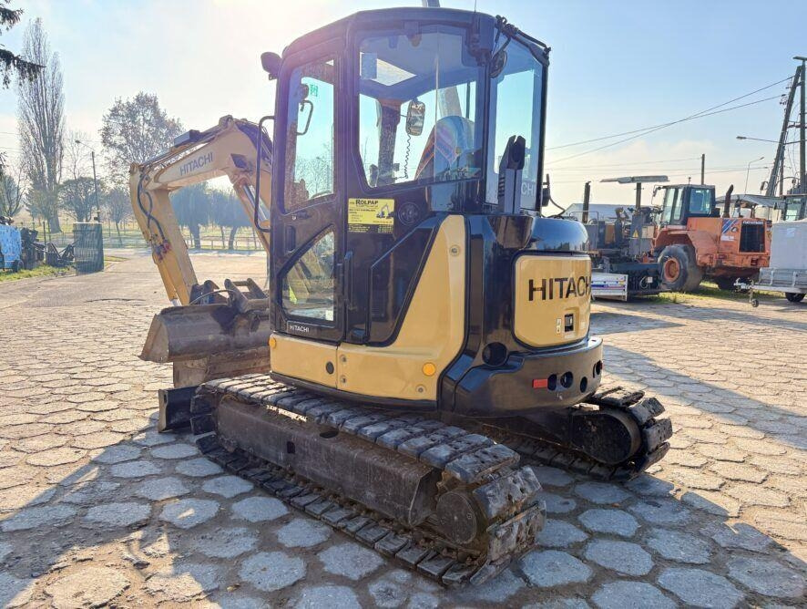 Hitachi ZX55U-5A - 小型挖掘机:图5 Hitachi ZX55U-5A - 小型挖掘机:图5