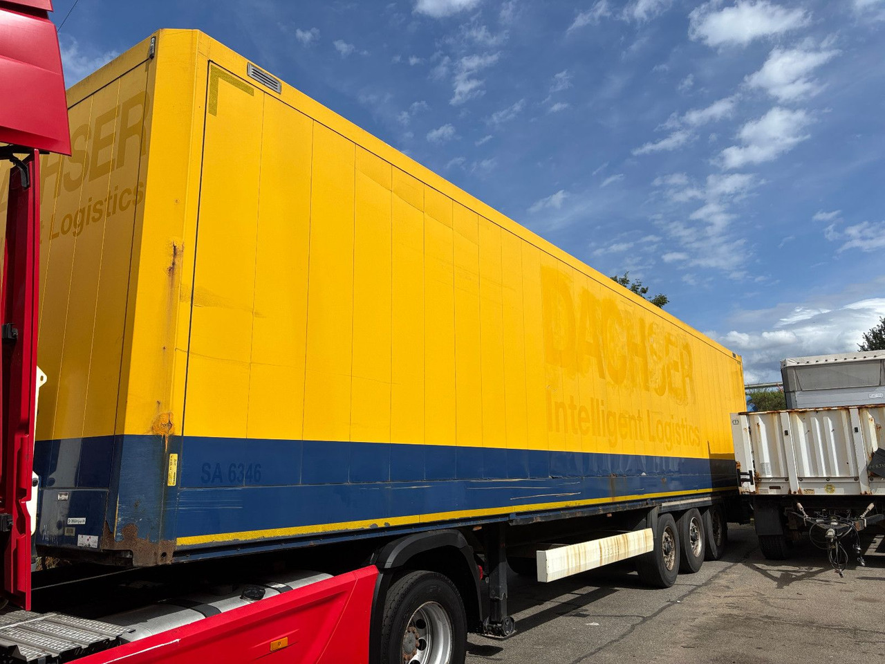 Krone SD Textilkoffer/Luft/Scheibe - 封闭厢式半拖车:图1 Krone SD Textilkoffer/Luft/Scheibe - 封闭厢式半拖车:图1