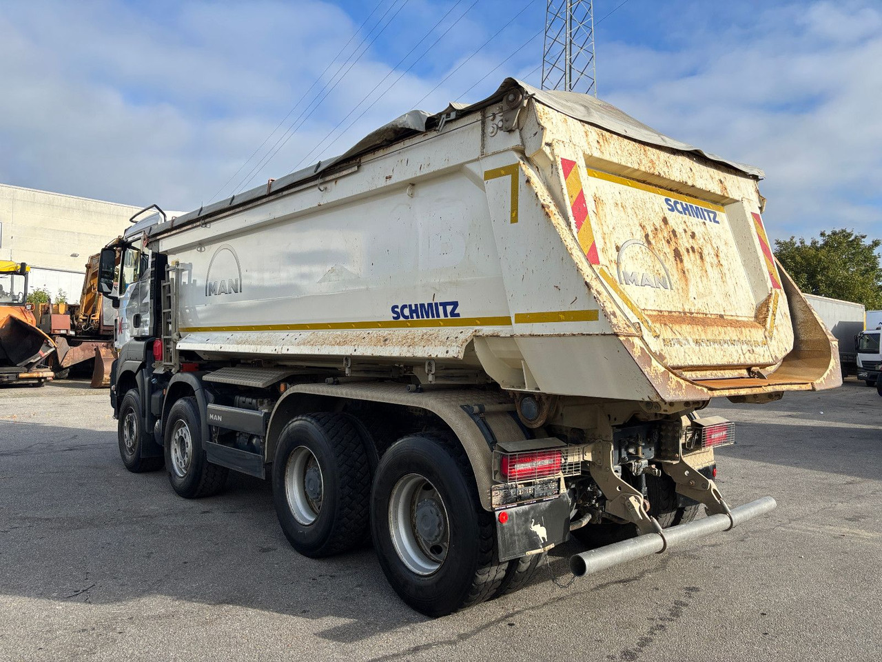 MAN TGS41.510 8x4 Schmitz Muldenkipper Retarder/19m³ - 翻斗车:图5 MAN TGS41.510 8x4 Schmitz Muldenkipper Retarder/19m³ - 翻斗车:图5