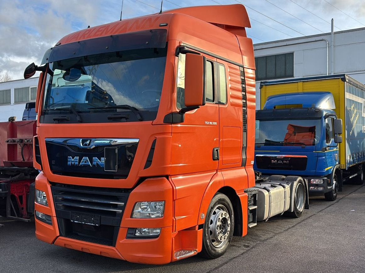 MAN TGX 18.500 XXL HUBSATTELLKUPLUNG - 牵引车:图2 MAN TGX 18.500 XXL HUBSATTELLKUPLUNG - 牵引车:图2