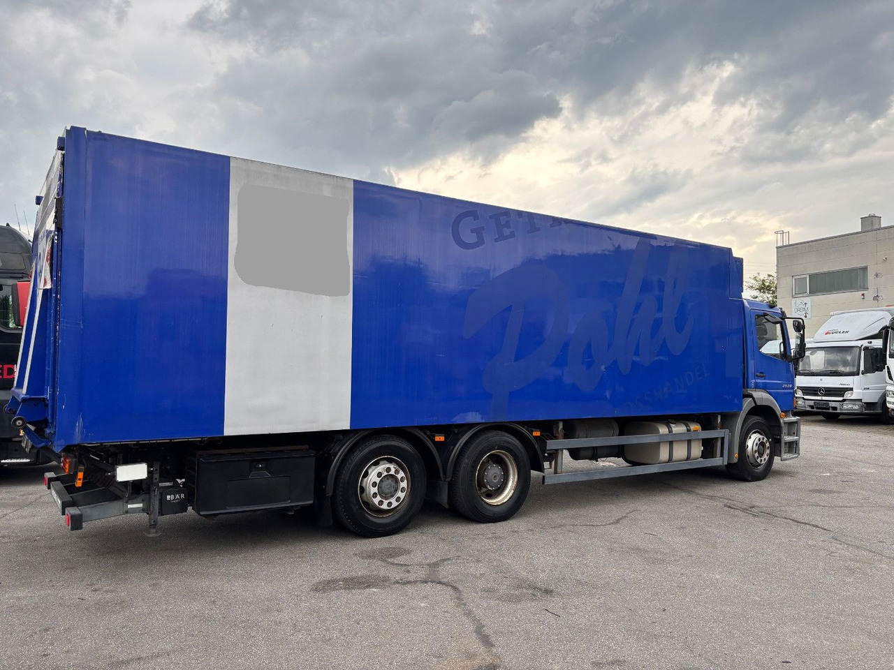 Mercedes-Benz 2528 L LBW/Klima/Frigoblock - 冷藏车:图5 Mercedes-Benz 2528 L LBW/Klima/Frigoblock - 冷藏车:图5