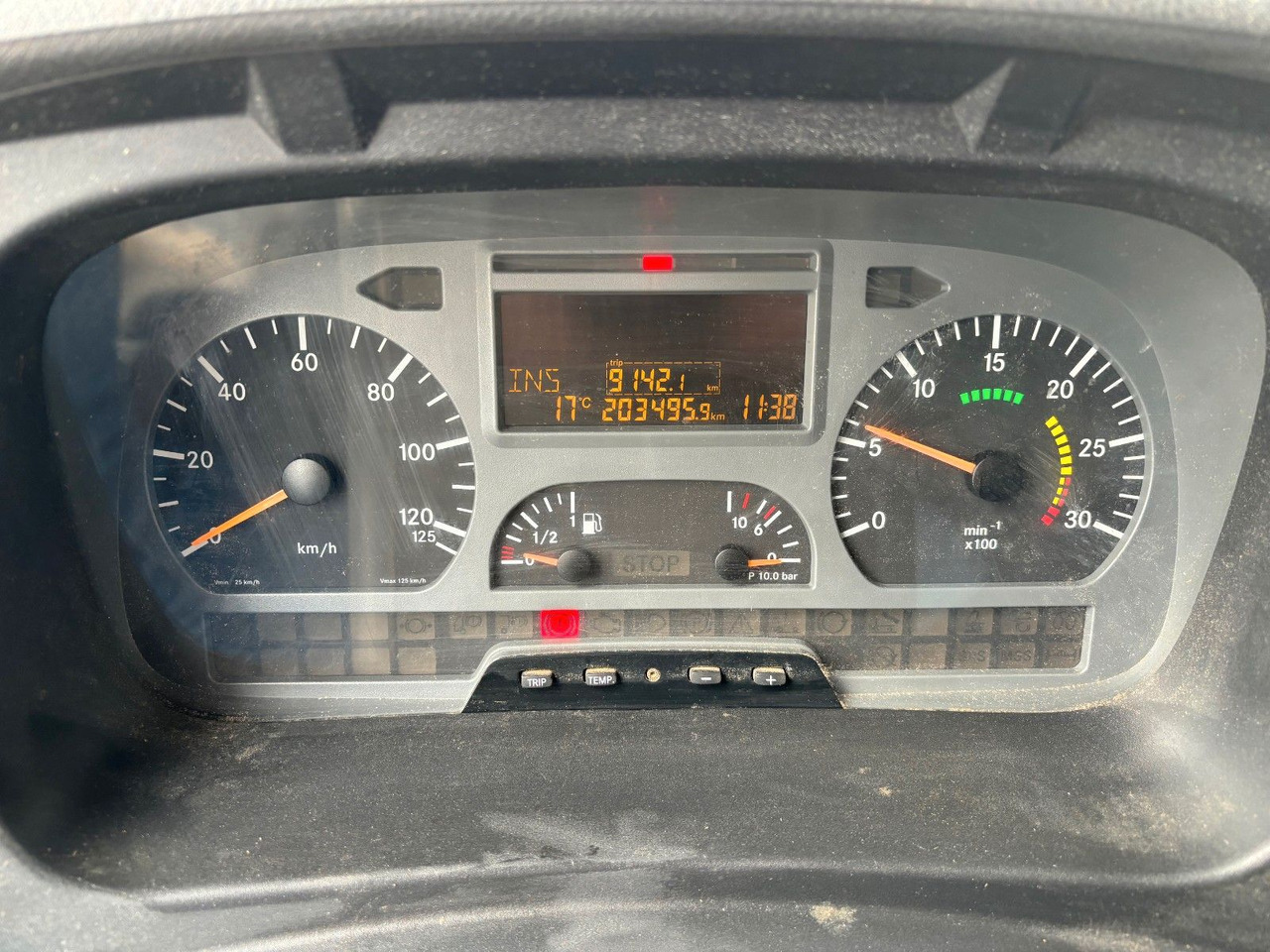 Mercedes-Benz 818 Kurze Radstand Blattfederung - 厢式货车:图4 Mercedes-Benz 818 Kurze Radstand Blattfederung - 厢式货车:图4