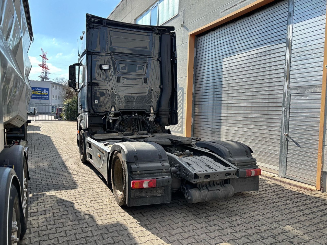 Mercedes-Benz Actros 1851 Retarder/Luft/Klima - 牵引车:图4 Mercedes-Benz Actros 1851 Retarder/Luft/Klima - 牵引车:图4