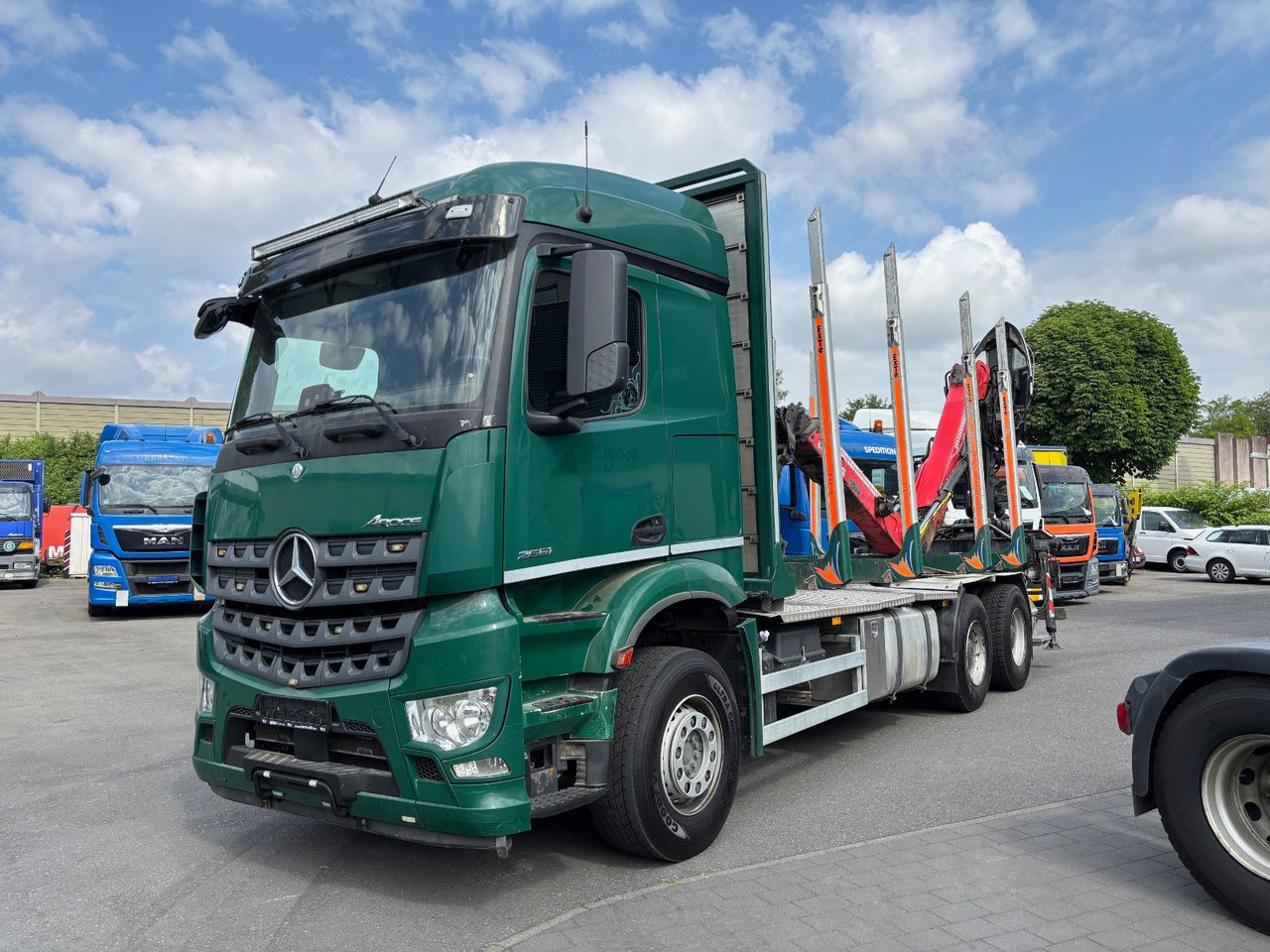 Mercedes-Benz Arocs 6x4/Kran Cranab TZ 12.2 - 木材运输车, 起重车:图4 Mercedes-Benz Arocs 6x4/Kran Cranab TZ 12.2 - 木材运输车, 起重车:图4