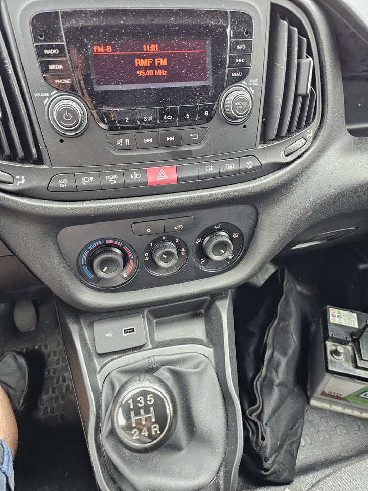 FIAT DOBLO CHLODNIA MROZNIA CARRIER - 20 C KLIMA EURO6 - 冷藏货车:图4 FIAT DOBLO CHLODNIA MROZNIA CARRIER - 20 C KLIMA EURO6 - 冷藏货车:图4