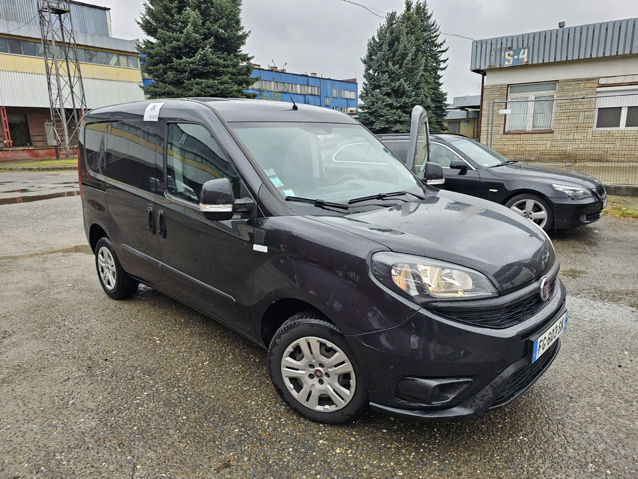 FIAT DOBLO CHLODNIA MROZNIA CARRIER KLIMA EURO6 - 冷藏货车:图2 FIAT DOBLO CHLODNIA MROZNIA CARRIER KLIMA EURO6 - 冷藏货车:图2