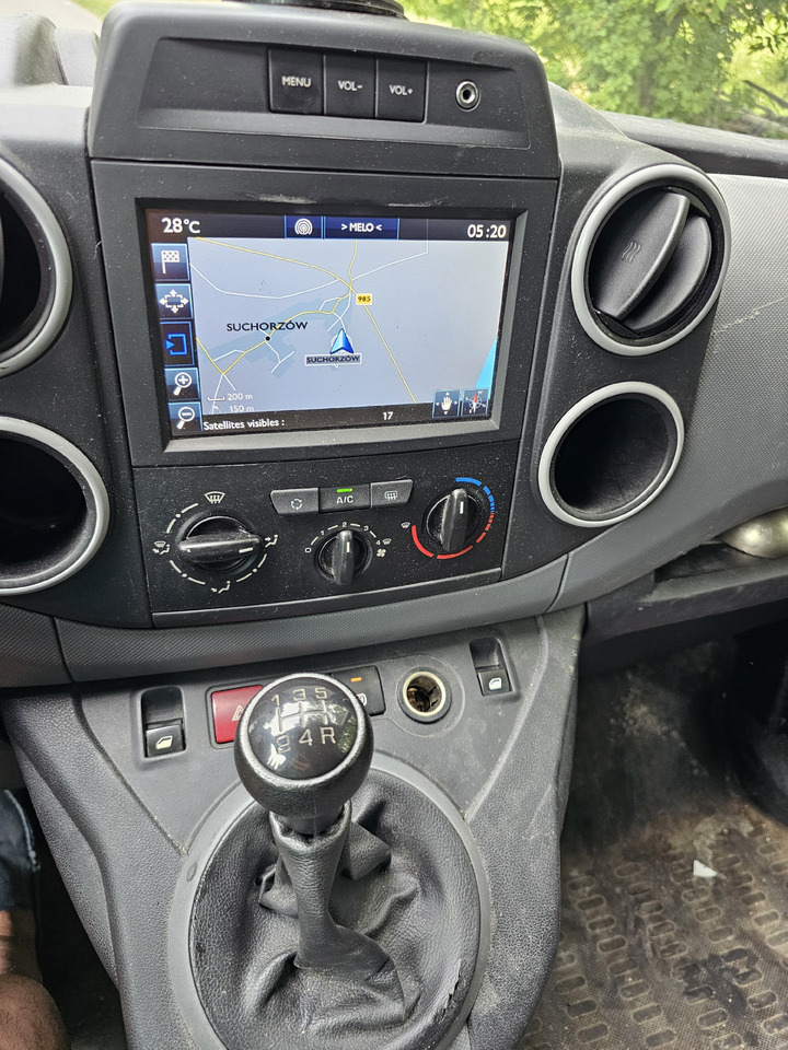 PEUGEOT PARTNER LONG CHLODNIA MROZNIA CARRIER KLIMA NAVI EURO6 - 冷藏货车:图3 PEUGEOT PARTNER LONG CHLODNIA MROZNIA CARRIER KLIMA NAVI EURO6 - 冷藏货车:图3