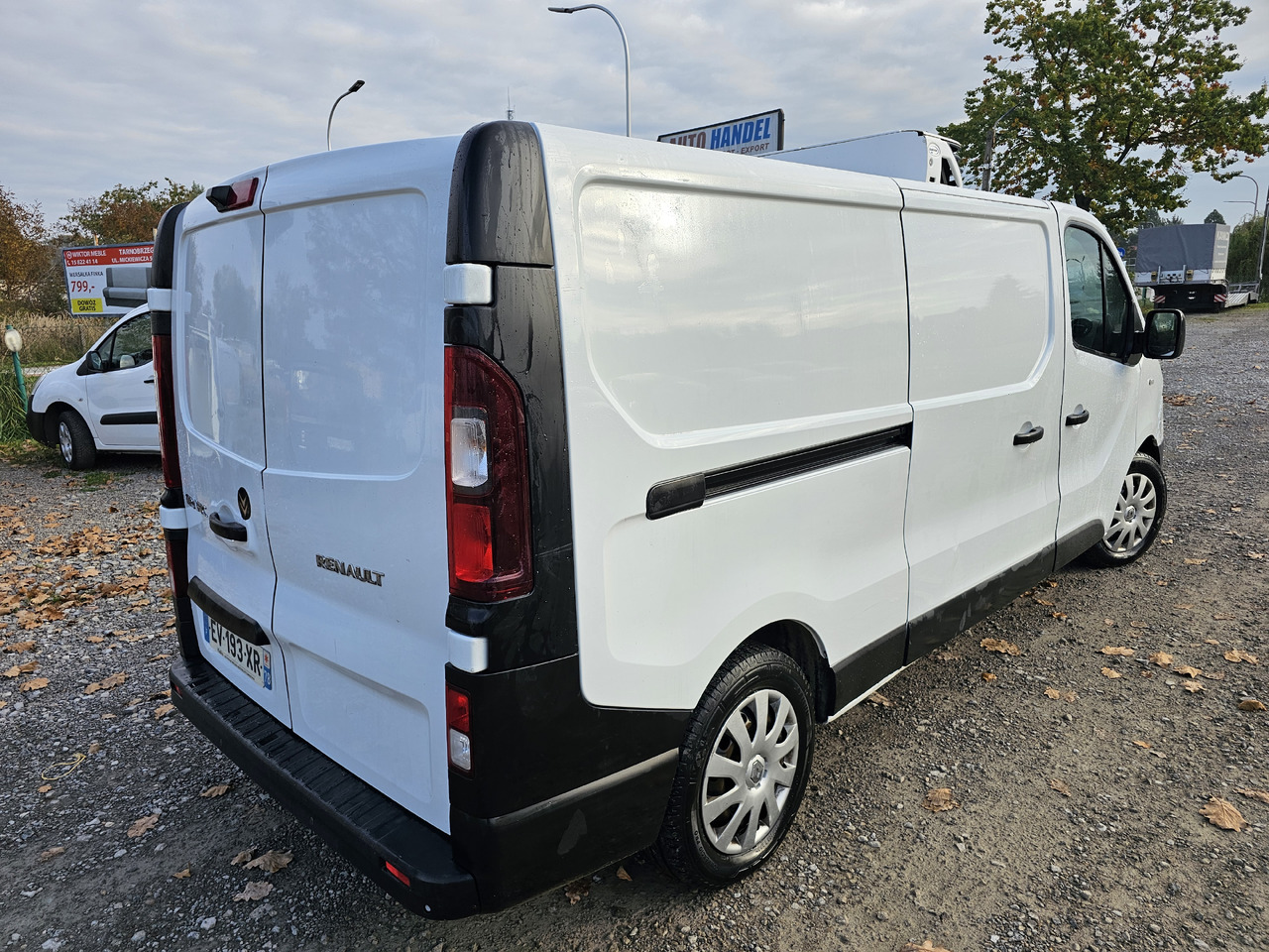 RENAULT TRAFIC MAXI LONG CHLODNIA MROZNIA CARRIER+230V KLIMA NAVI KAMERA EURO6 - 冷藏货车:图5 RENAULT TRAFIC MAXI LONG CHLODNIA MROZNIA CARRIER+230V KLIMA NAVI KAMERA EURO6 - 冷藏货车:图5