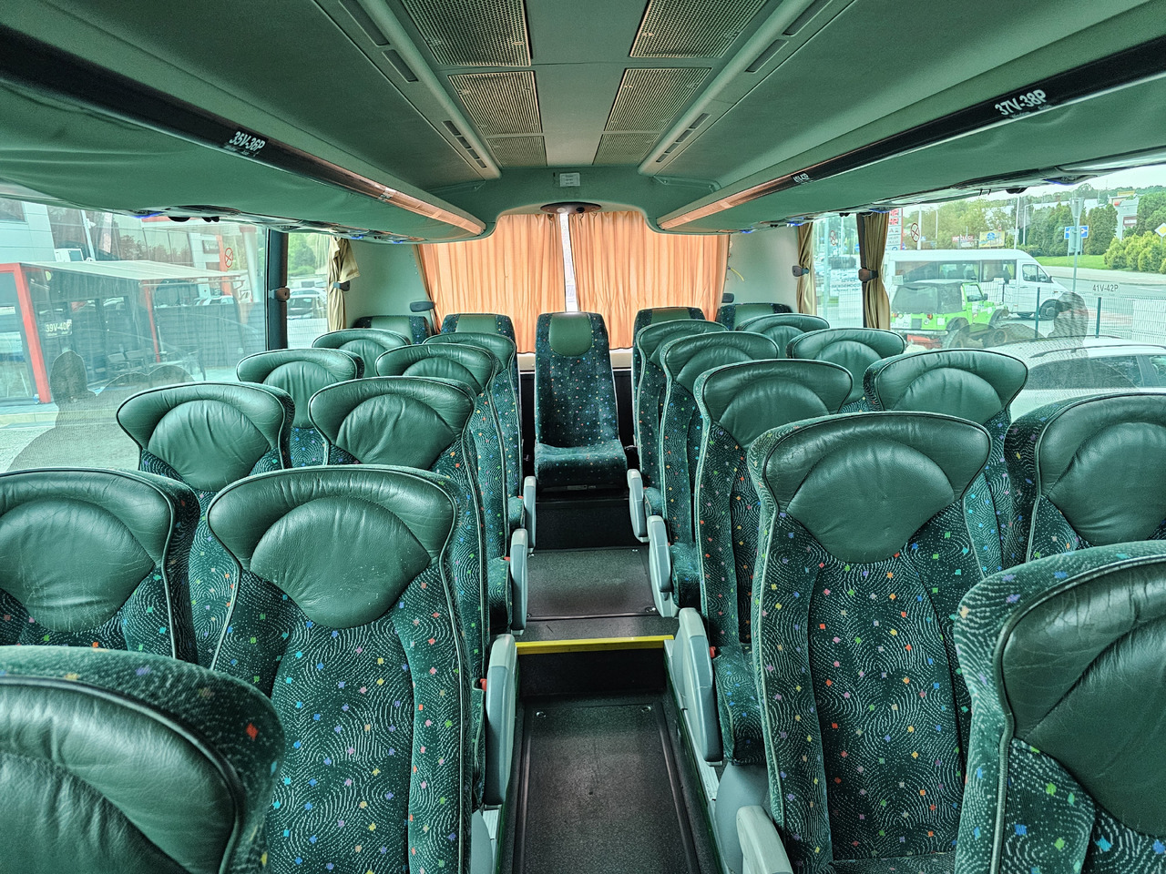 SCANIA IRIZAR CENTURY 61 OSOB KLIMA EURO5 - 长途客车:图2 SCANIA IRIZAR CENTURY 61 OSOB KLIMA EURO5 - 长途客车:图2