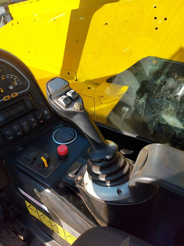 伸缩臂叉装车 JCB S27-58 AGRI:图13 伸缩臂叉装车 JCB S27-58 AGRI:图13