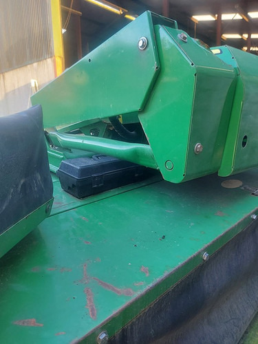 John Deere 131 - 割草机:图2 John Deere 131 - 割草机:图2