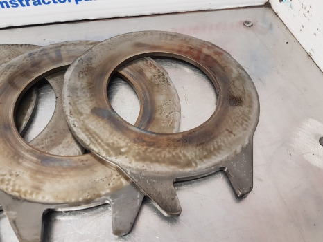 Claas Ares 836, Axion 850-810 Cmatic, 936-915 Rz Brake Plate Disc Kit 6005028205 - 制动盘:图2 Claas Ares 836, Axion 850-810 Cmatic, 936-915 Rz Brake Plate Disc Kit 6005028205 - 制动盘:图2