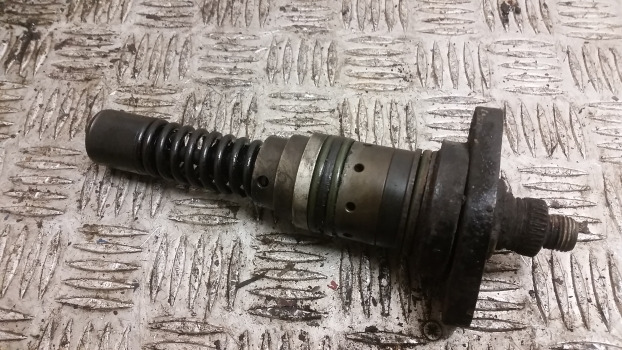 Deutz Agrotron 100, 120, 135, 150, 160, 175, 195, 200 Mk3 Injector Pump 02111335 - 喷射器:图3 Deutz Agrotron 100, 120, 135, 150, 160, 175, 195, 200 Mk3 Injector Pump 02111335 - 喷射器:图3