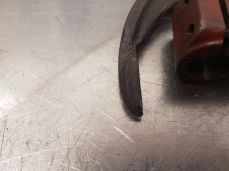 Deutz Dx110, Dx4.10, Dx4.10, Dx4.70, Dx6.05 Control Fork 04332227, 04343882 - 传动装置 适用于 拖拉机:图5 Deutz Dx110, Dx4.10, Dx4.10, Dx4.70, Dx6.05 Control Fork 04332227, 04343882 - 传动装置 适用于 拖拉机:图5