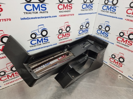 Fiat 115-90, 130-90, 140-90, 180-90, 160-90, 90 Control Cover Panel 5120331 - 驾驶室和内部:图3 Fiat 115-90, 130-90, 140-90, 180-90, 160-90, 90 Control Cover Panel 5120331 - 驾驶室和内部:图3
