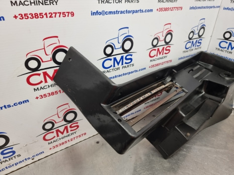 Fiat 115-90, 130-90, 140-90, 180-90, 160-90, 90 Control Cover Panel 5120331 - 驾驶室和内部:图4 Fiat 115-90, 130-90, 140-90, 180-90, 160-90, 90 Control Cover Panel 5120331 - 驾驶室和内部:图4