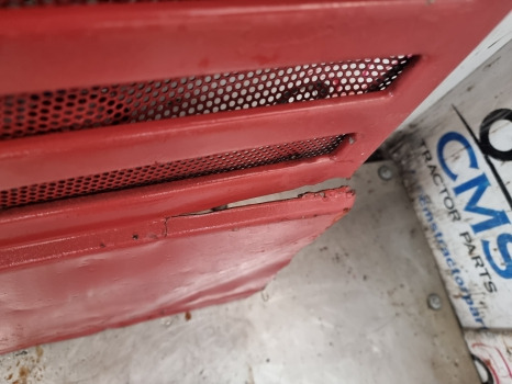 Fiat 1380, 1380dt, 130-90, 115-90, 140-90 Side Grille, Grill Panel Rhs 5134991 - 格栅:图4 Fiat 1380, 1380dt, 130-90, 115-90, 140-90 Side Grille, Grill Panel Rhs 5134991 - 格栅:图4