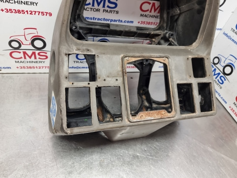 Fiat F140, F130, F120, F Series, Instrument Panel 5154942, 5151075 - 格栅:图3 Fiat F140, F130, F120, F Series, Instrument Panel 5154942, 5151075 - 格栅:图3