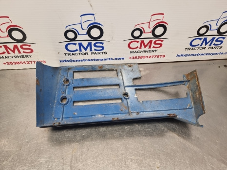Ford 10, 30, Tw Series 7610, 6610, 5610, Sq Cab Quadrant Panel E9nn19n710aa11b - 驾驶室和内部:图5 Ford 10, 30, Tw Series 7610, 6610, 5610, Sq Cab Quadrant Panel E9nn19n710aa11b - 驾驶室和内部:图5