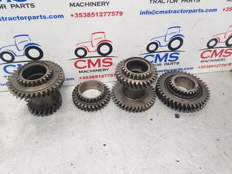 Ford 10 Ser 5610, 6610, 7810, 7610 Transmission Gear Kit E0nn7113eb, E0nn7z008ad - 传动装置 适用于 拖拉机:图1 Ford 10 Ser 5610, 6610, 7810, 7610 Transmission Gear Kit E0nn7113eb, E0nn7z008ad - 传动装置 适用于 拖拉机:图1