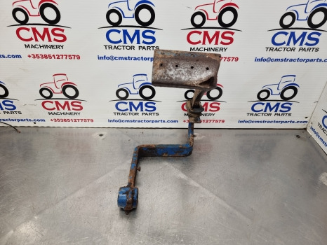 Ford 4610, 10 Series, Lp Cab Brake Pedal D4nn2n003c - 踏板 适用于 拖拉机:图1 Ford 4610, 10 Series, Lp Cab Brake Pedal D4nn2n003c - 踏板 适用于 拖拉机:图1
