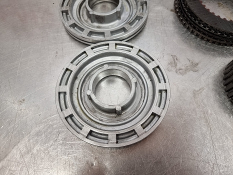 Ford 4630, 30 Series, Clutch Plate, Disc And Drum 86604372, K3660623692 - 离合器及其零件:图4 Ford 4630, 30 Series, Clutch Plate, Disc And Drum 86604372, K3660623692 - 离合器及其零件:图4