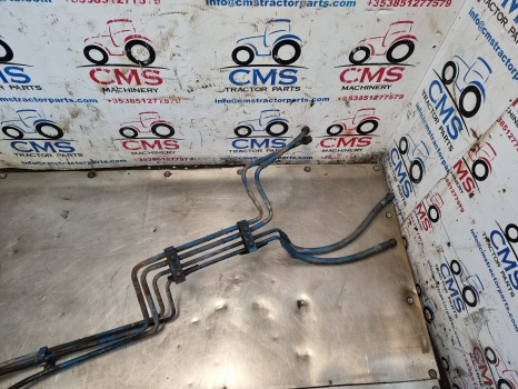 Ford 5640, 6640, 7740, Transmission Oil Cooler And Steering Pipes F0nn7a031ba - 前轴:图2 Ford 5640, 6640, 7740, Transmission Oil Cooler And Steering Pipes F0nn7a031ba - 前轴:图2