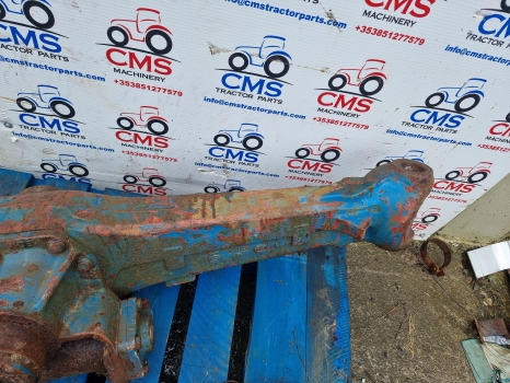 Ford 7840, 6640, 5640 Front Axle Housing Car125160, Car128939, 82850149, 19013 - 前轴:图2 Ford 7840, 6640, 5640 Front Axle Housing Car125160, Car128939, 82850149, 19013 - 前轴:图2