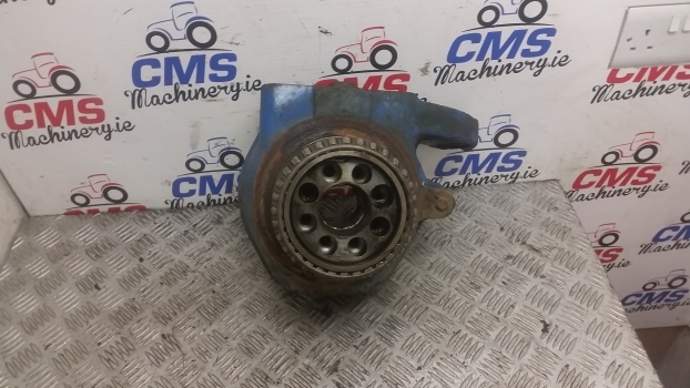Ford 8240, 8340 709hd Carraro Front Axle Spindle Left Car125157, 1-33-741-662 - 转向系统 适用于 拖拉机:图1 Ford 8240, 8340 709hd Carraro Front Axle Spindle Left Car125157, 1-33-741-662 - 转向系统 适用于 拖拉机:图1