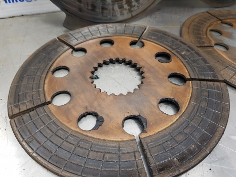 Ford 8430, 7840, 10, 600, 40, New Holland Ts Series, Brake Discs Kit E9nn2a097ba - 制动盘:图5 Ford 8430, 7840, 10, 600, 40, New Holland Ts Series, Brake Discs Kit E9nn2a097ba - 制动盘:图5