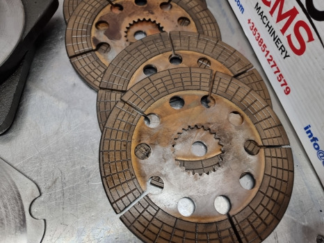 Ford 8430, 7840, 10, 600, 40, New Holland Ts Series, Brake Discs Kit E9nn2a097ba - 制动盘:图4 Ford 8430, 7840, 10, 600, 40, New Holland Ts Series, Brake Discs Kit E9nn2a097ba - 制动盘:图4