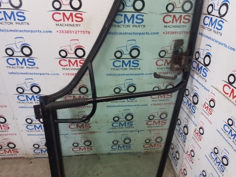 Ford New Holland 40, 60, Ts 8340 Cab Door Rhs 82002446, 82006664, 82000367 - 车门及其零件:图5 Ford New Holland 40, 60, Ts 8340 Cab Door Rhs 82002446, 82006664, 82000367 - 车门及其零件:图5