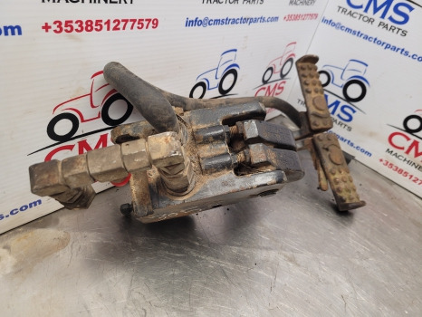 John Deere 3050, 3350, 3040 Sg2 Cab Brake Master Cylinder, Pedal Kit Al33145 - 制动零件 适用于 农业机械:图3 John Deere 3050, 3350, 3040 Sg2 Cab Brake Master Cylinder, Pedal Kit Al33145 - 制动零件 适用于 农业机械:图3