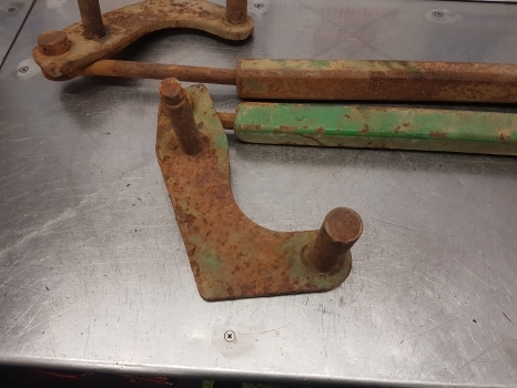 John Deere 6400, 6020, 6010, 5020 Pick Up Hitch Rod Kit Al170951, Al170952 - 快速耦合器 适用于 拖拉机:图3 John Deere 6400, 6020, 6010, 5020 Pick Up Hitch Rod Kit Al170951, Al170952 - 快速耦合器 适用于 拖拉机:图3