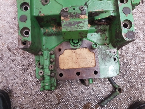 传动装置 适用于 拖拉机 John Deere 6400, 6100, 6200, 6300, 6500 Rear Pto Housing L76333, Al76176：图6