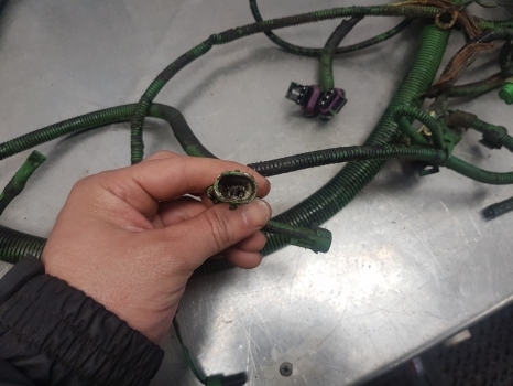 John Deere 6610, 6310, 6410, 6510 Premuim Transmission Wiring Loom Al154393 - 电缆/ 线束 适用于 拖拉机:图5 John Deere 6610, 6310, 6410, 6510 Premuim Transmission Wiring Loom Al154393 - 电缆/ 线束 适用于 拖拉机:图5
