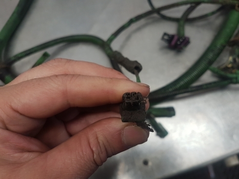 John Deere 6610, 6310, 6410, 6510 Premuim Transmission Wiring Loom Al154393 - 电缆/ 线束 适用于 拖拉机:图4 John Deere 6610, 6310, 6410, 6510 Premuim Transmission Wiring Loom Al154393 - 电缆/ 线束 适用于 拖拉机:图4