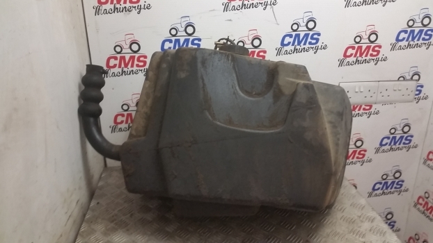 Landini Mythos Series 115 Additional Fuel Tank Assembly 3652138m92, 3652133j9c - 燃料箱 适用于 拖拉机:图5 Landini Mythos Series 115 Additional Fuel Tank Assembly 3652138m92, 3652133j9c - 燃料箱 适用于 拖拉机:图5
