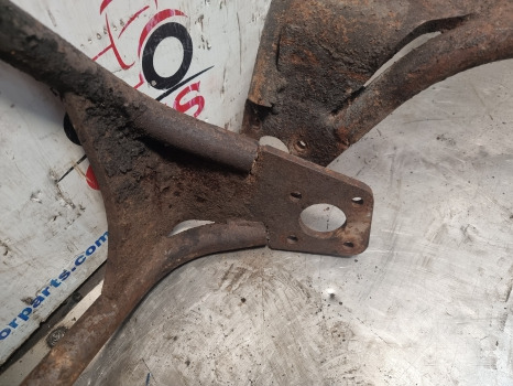 Manitou Mlt 634-120, 630, 634, 731, Front Mudguard Bracket Kit 237487, 237488 - 挡泥板:图4 Manitou Mlt 634-120, 630, 634, 731, Front Mudguard Bracket Kit 237487, 237488 - 挡泥板:图4