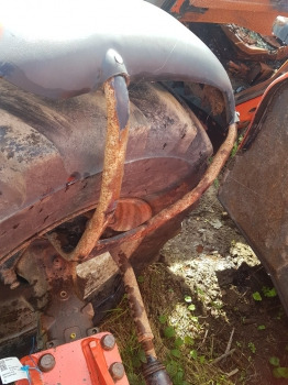 Manitou Mlt735-120 Lsu Cab Mudguard Fender Front Kit - 车身和外部:图1 Manitou Mlt735-120 Lsu Cab Mudguard Fender Front Kit - 车身和外部:图1