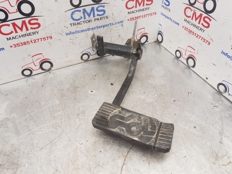 Manitou Mrt 2540 M Series Cab Brake Pedal 527321 - 踏板 适用于 伸缩臂叉装车:图1 Manitou Mrt 2540 M Series Cab Brake Pedal 527321 - 踏板 适用于 伸缩臂叉装车:图1